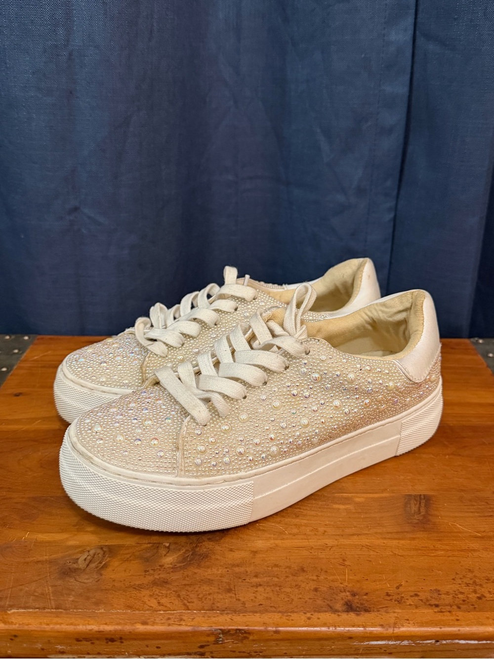 Betsy Johnson Pearl Sneakers Size 6